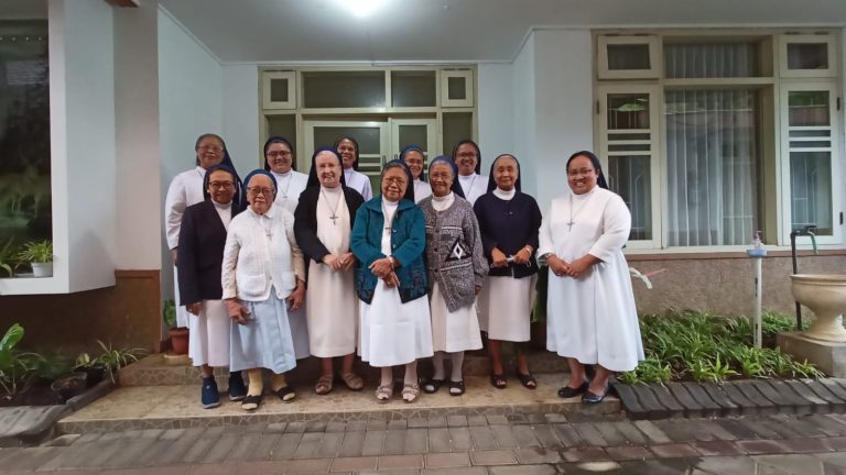 Komunitas St. Maria Batu